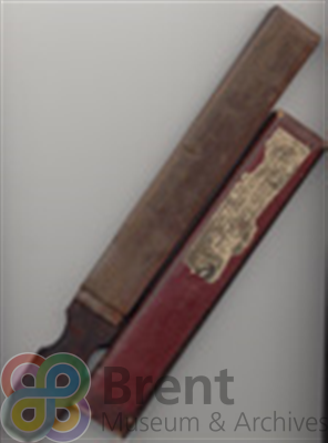 TH\CT\Museum catalogue\3D objects\1997_81_1a-b_th.jpg; 1997.81.1a-b; ;